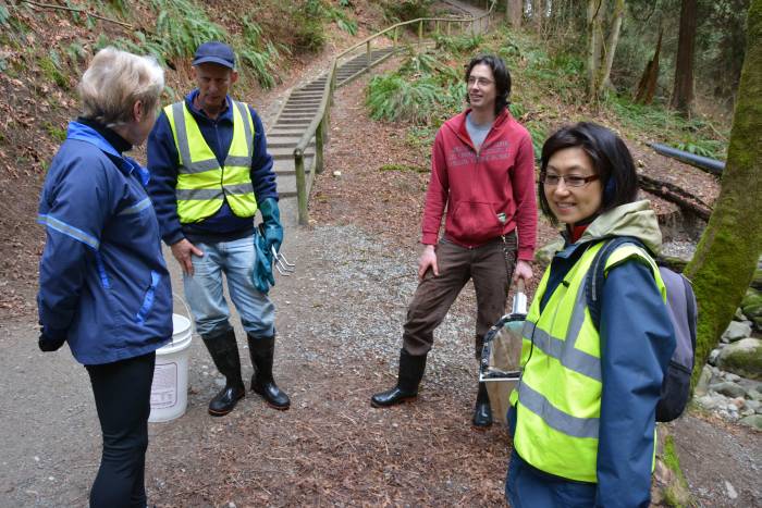 Byrne Creek bug counting