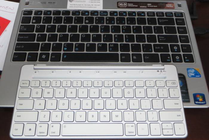 ms universal portable keyboard with notebook