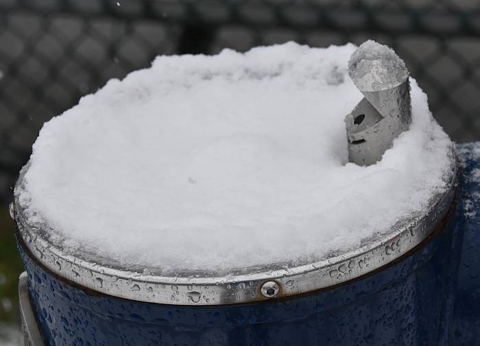 cipywnyk_burnaby_snow_byrne_creek_snow_3_20161204