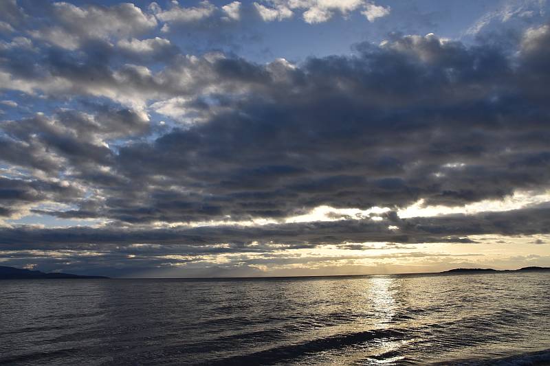 rathtrevor beach sunrise