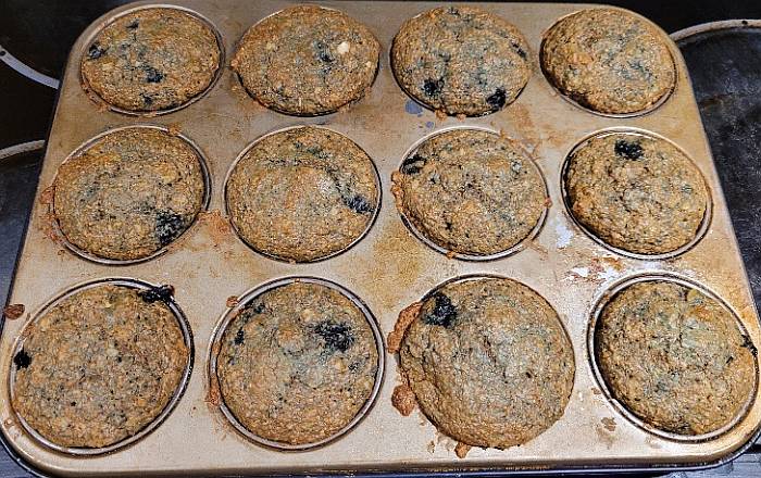 blueberry bran oatmeal muffins