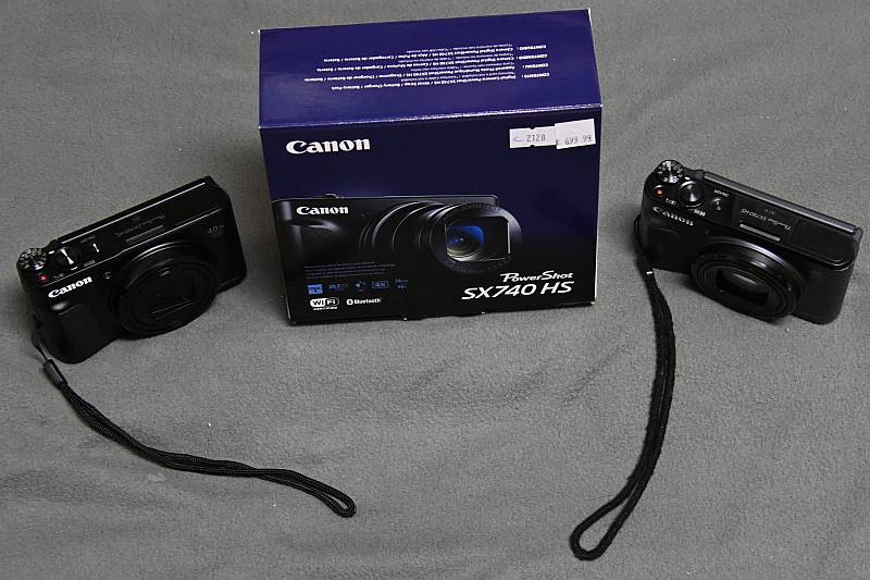 Canon SX740HS camera